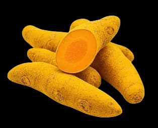 Fresh turmeric roots